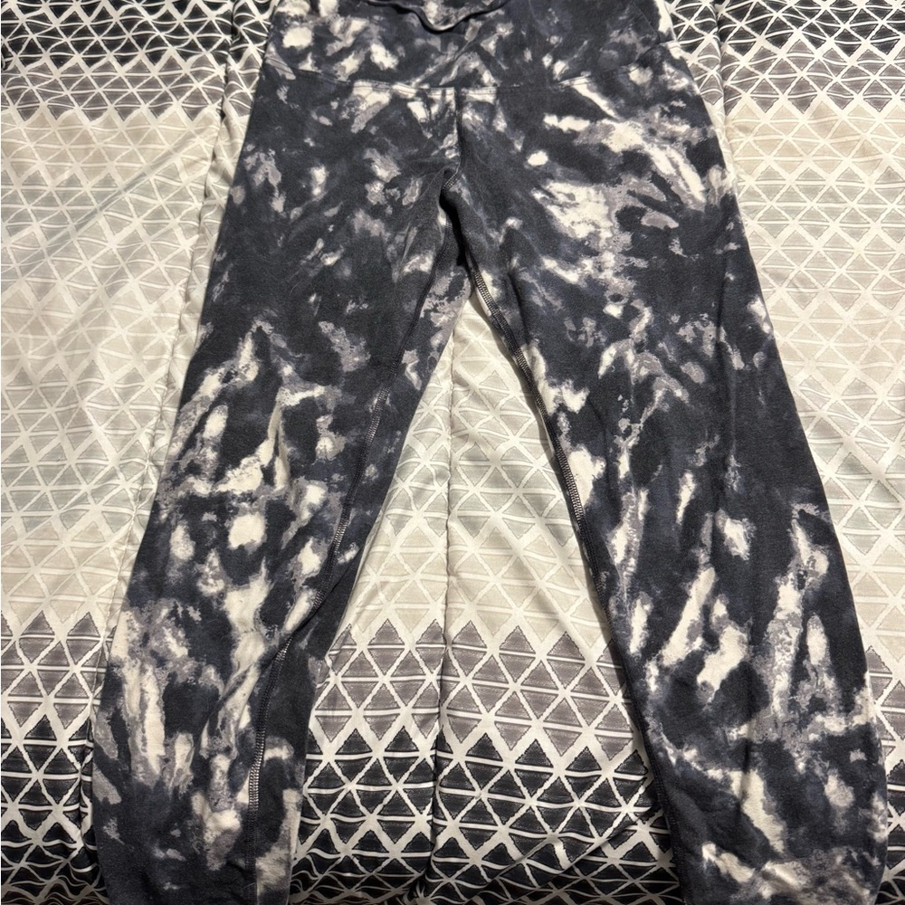Old Navy Active Black and White Leggings